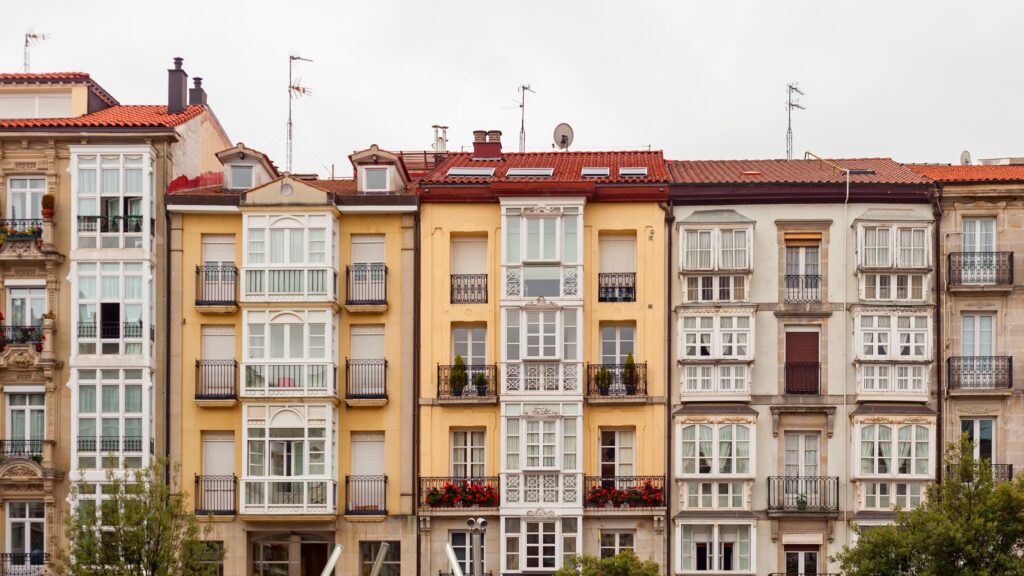 Inmobiliaria en Álava: recuperación del patrimonio rural y vivienda con identidad